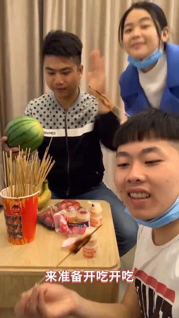 吃串瓜的网友,口感与回忆交织的味蕾之旅