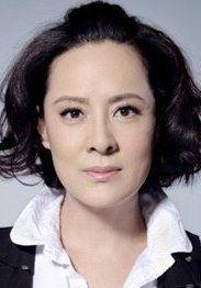 李萍吃瓜现场照片,表情包走红网络