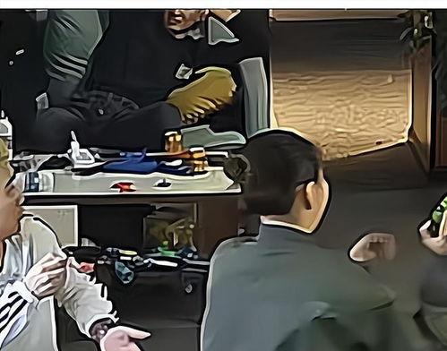 男子旁边淡定吃瓜,见证身边百态人生